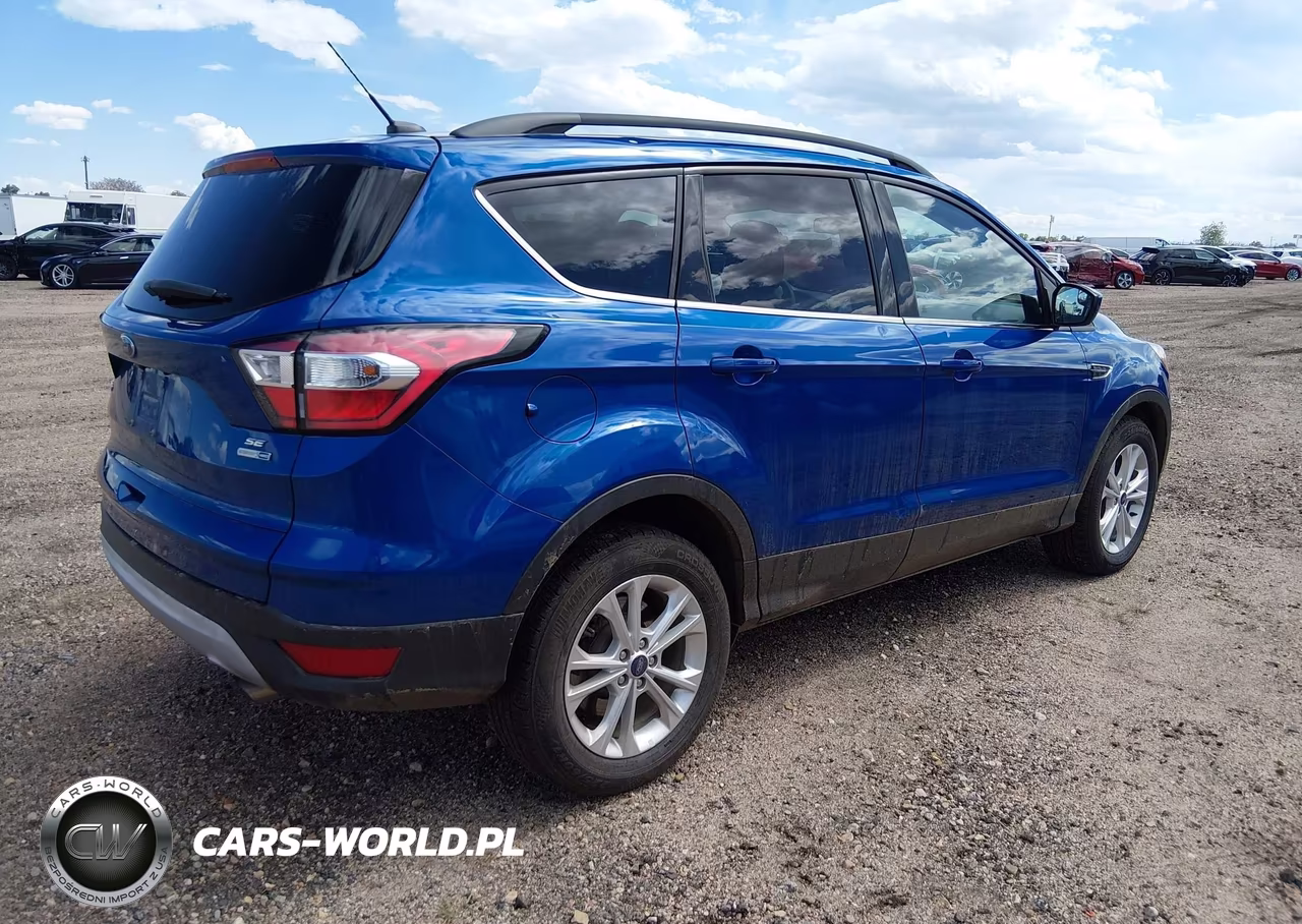 2018 Ford Escape Se VIN:1FMCU9GDXJUD31172 - 4