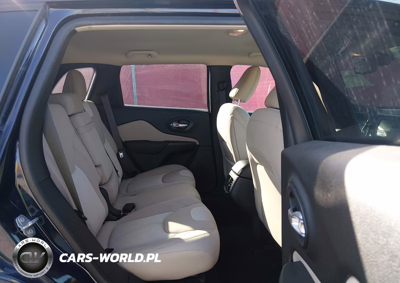 2016 Jeep Cherokee Sport VIN:1C4PJMAB4GW266941 - 8