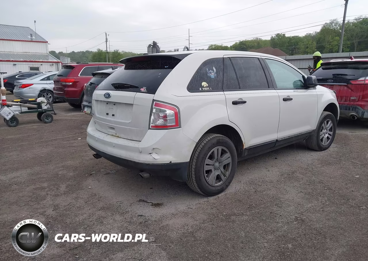 2010 Ford Edge Se VIN:2FMDK3GC3ABB76629 - 4