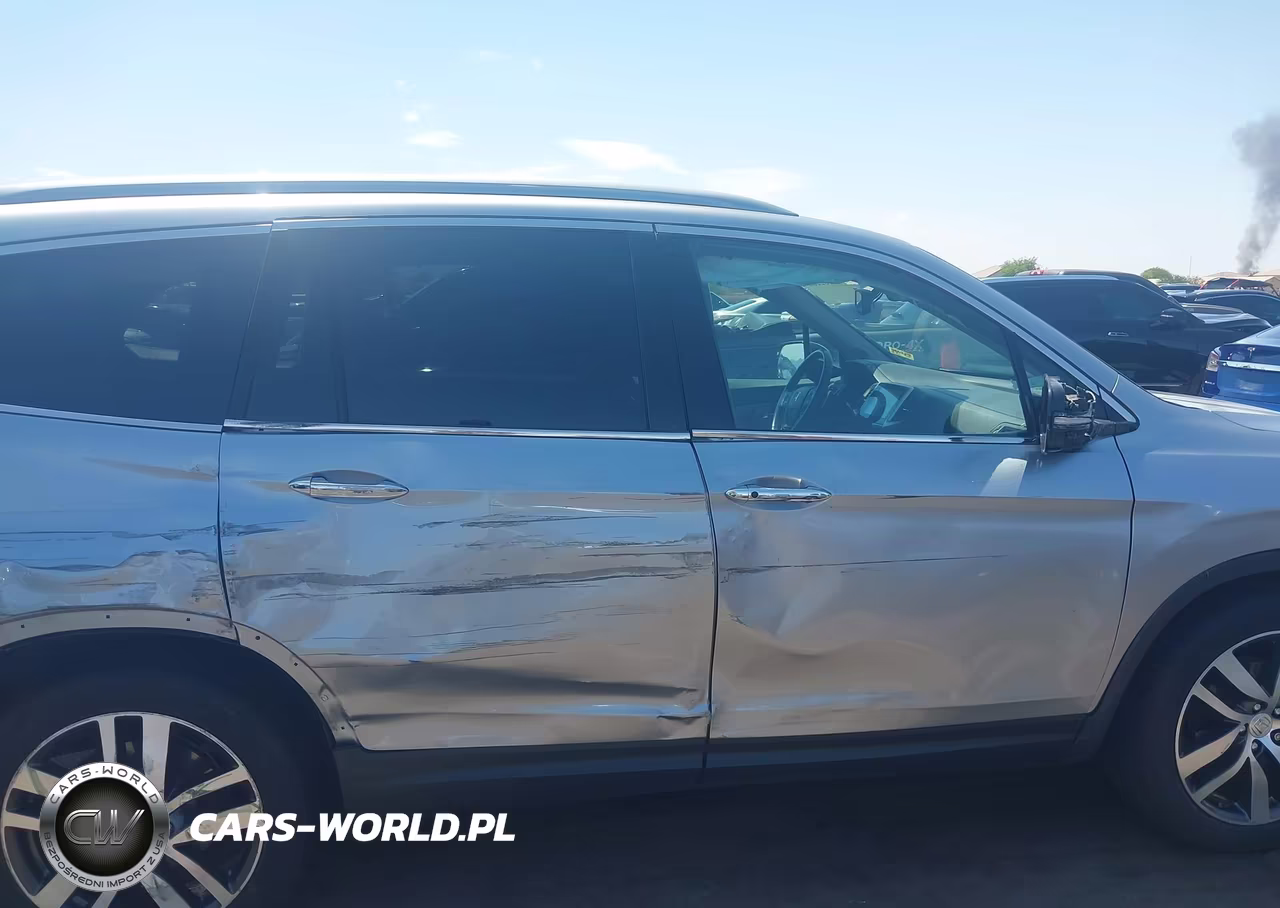 2016 Honda Pilot Elite VIN:5FNYF6H0XGB046293 - 13