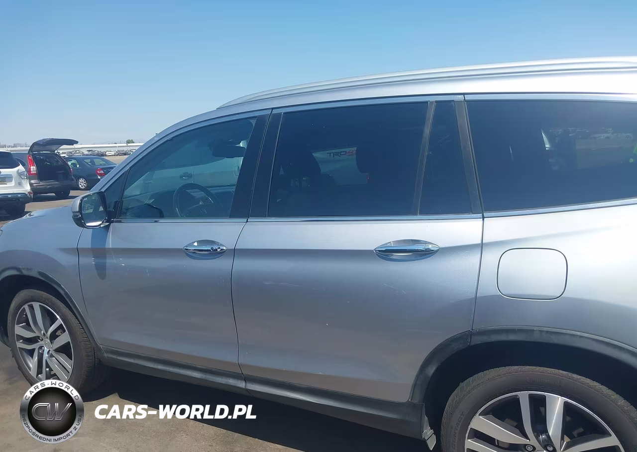 2016 Honda Pilot Elite VIN:5FNYF6H0XGB046293 - 14