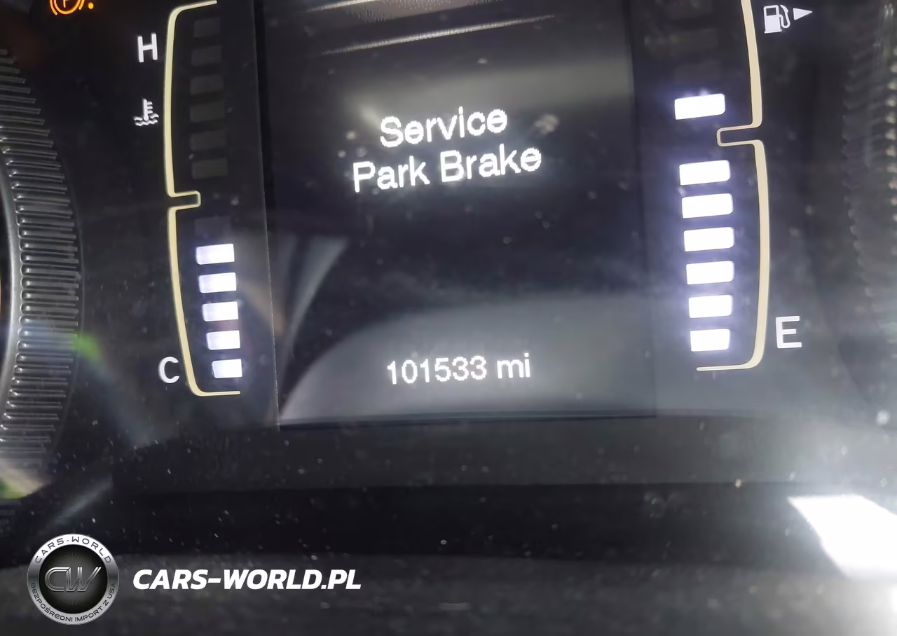 2015 Jeep Cherokee Latitude VIN:1C4PJMCS0FW513898 - 15