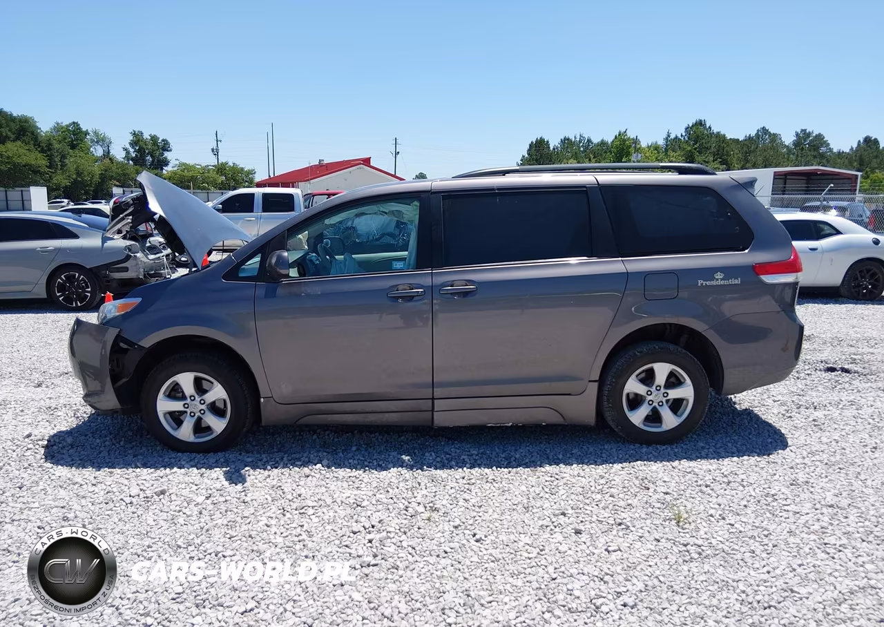 2014 Toyota Sienna Le V6 8 Passenger VIN:5TDKK3DC5ES485331 - 14