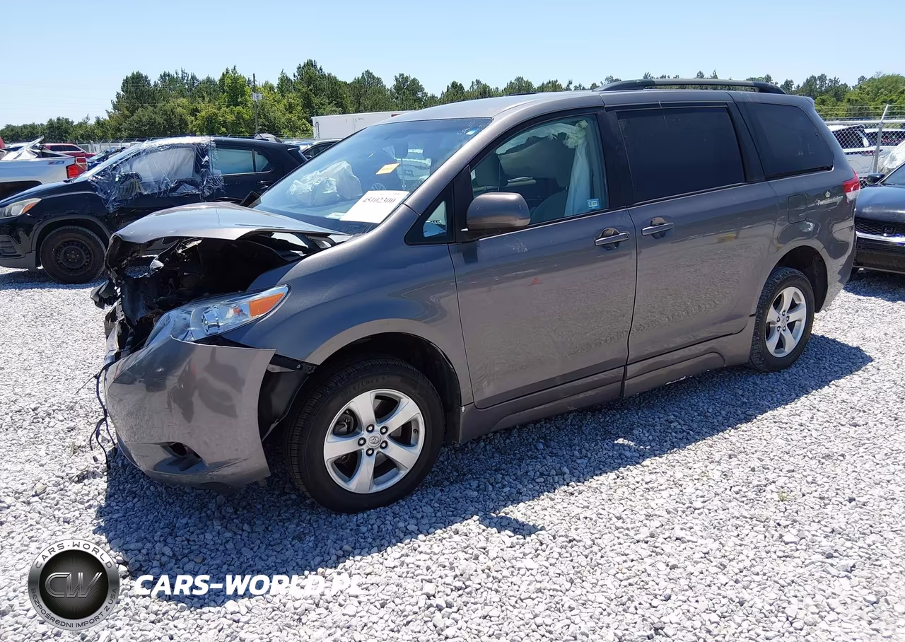 2014 Toyota Sienna Le V6 8 Passenger VIN:5TDKK3DC5ES485331 - 2