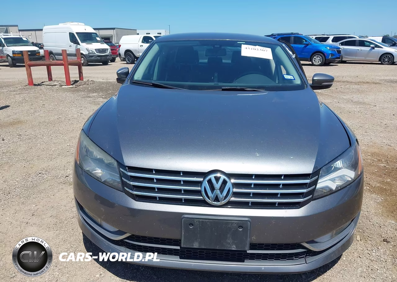 2015 Volkswagen Passat 1.8T Limited Edition VIN:1VWAS7A33FC105913 - 12