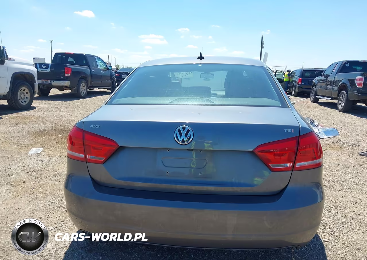 2015 Volkswagen Passat 1.8T Limited Edition VIN:1VWAS7A33FC105913 - 16