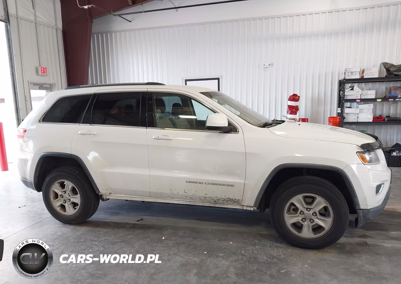 2015 Jeep Grand Cherokee Laredo VIN:1C4RJFAG1FC182785 - 13