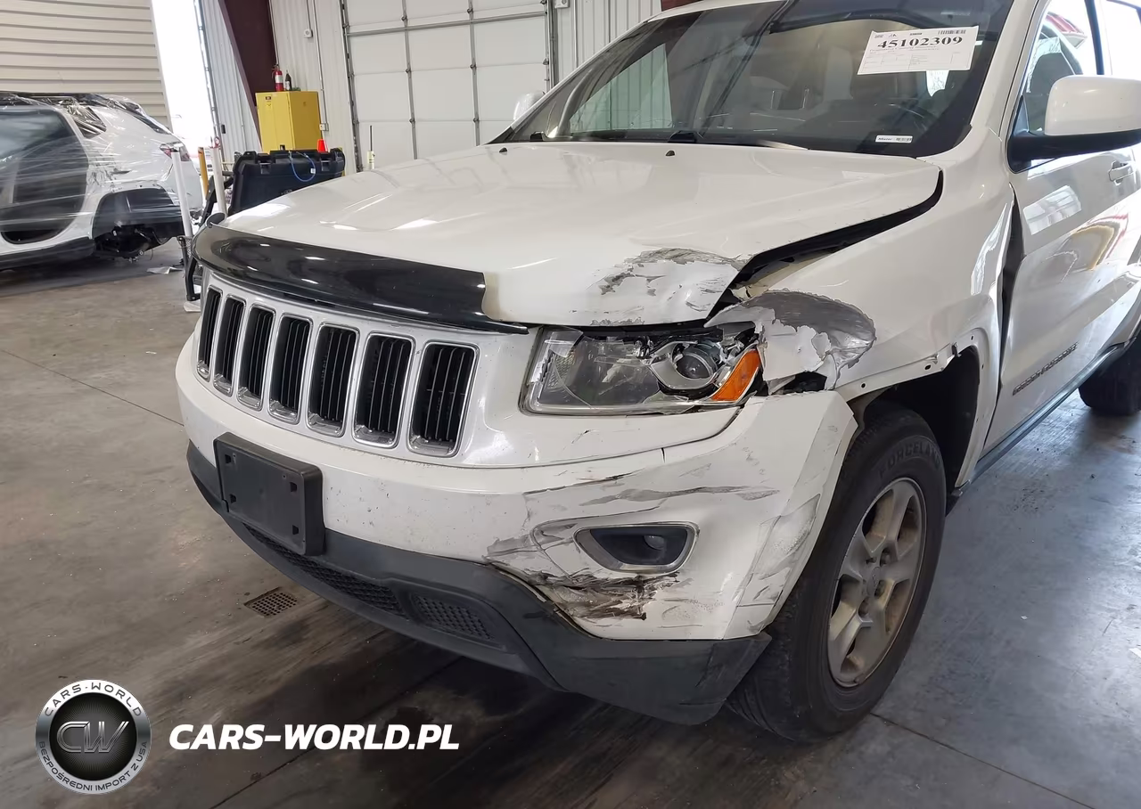 2015 Jeep Grand Cherokee Laredo VIN:1C4RJFAG1FC182785 - 6