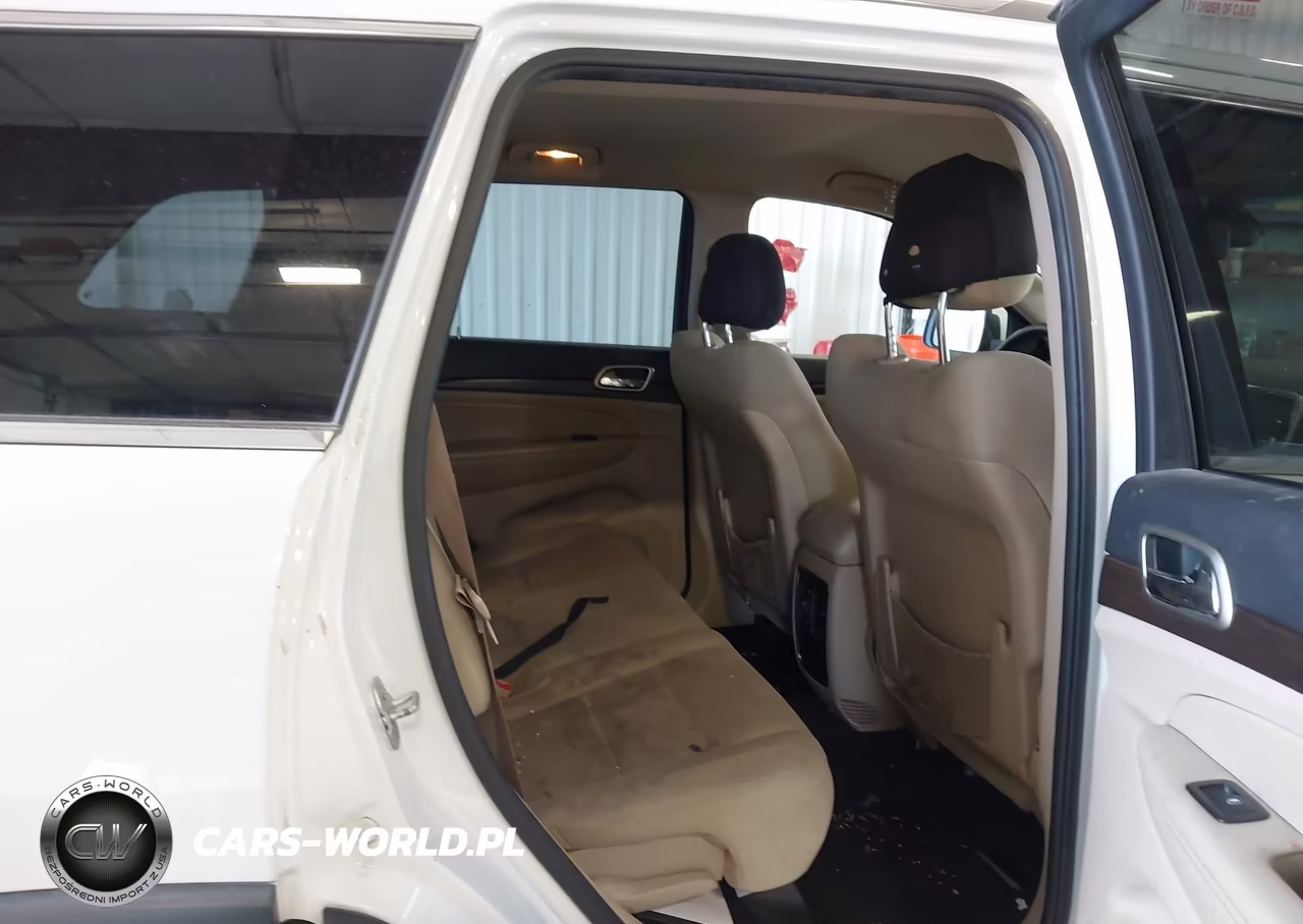 2015 Jeep Grand Cherokee Laredo VIN:1C4RJFAG1FC182785 - 8
