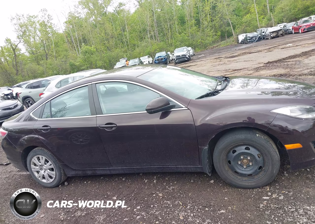 2011 Mazda Mazda6 VIN:1YVHZ8BHXB5M12713 - 13