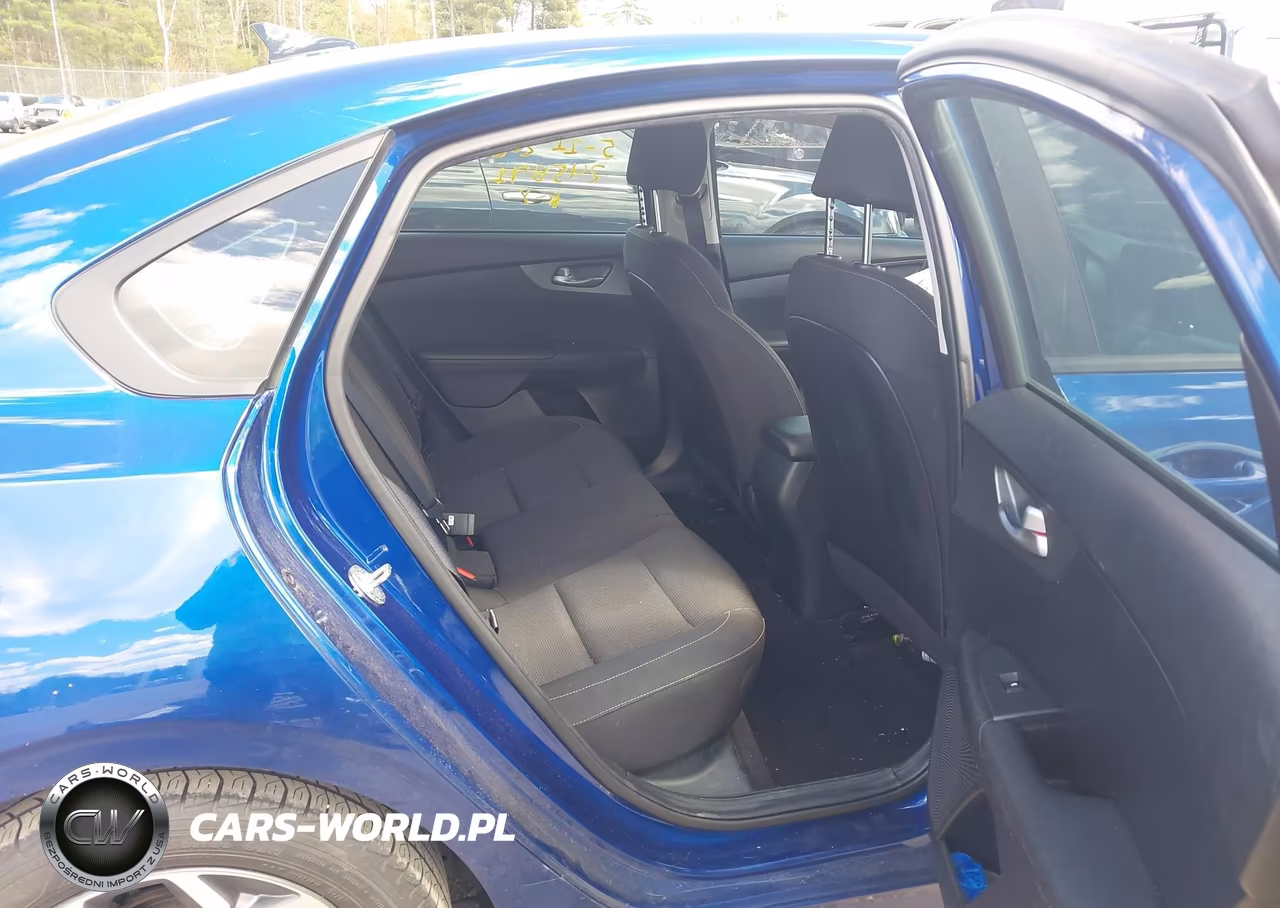 2020 Kia Forte Lxs VIN:3KPF24AD4LE191740 - 8