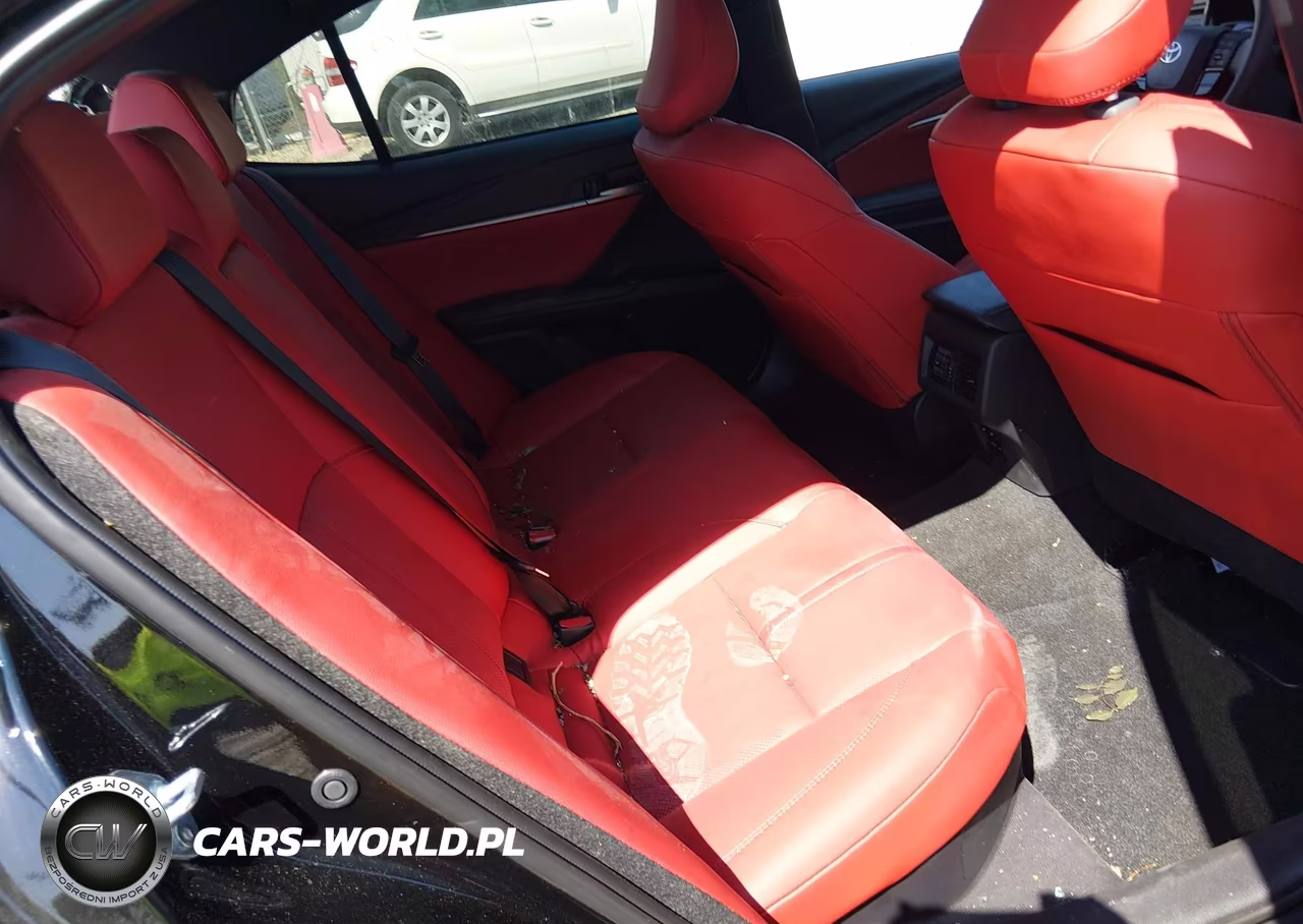 2026 Toyota Camry Xse VIN:4T1DAACK2TU214708 - 8
