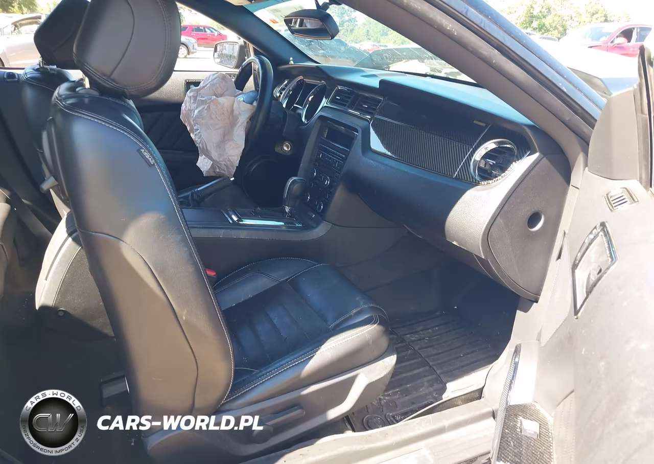 2014 Ford Mustang V6 Premium VIN:1ZVBP8AM5E5315968 - 5
