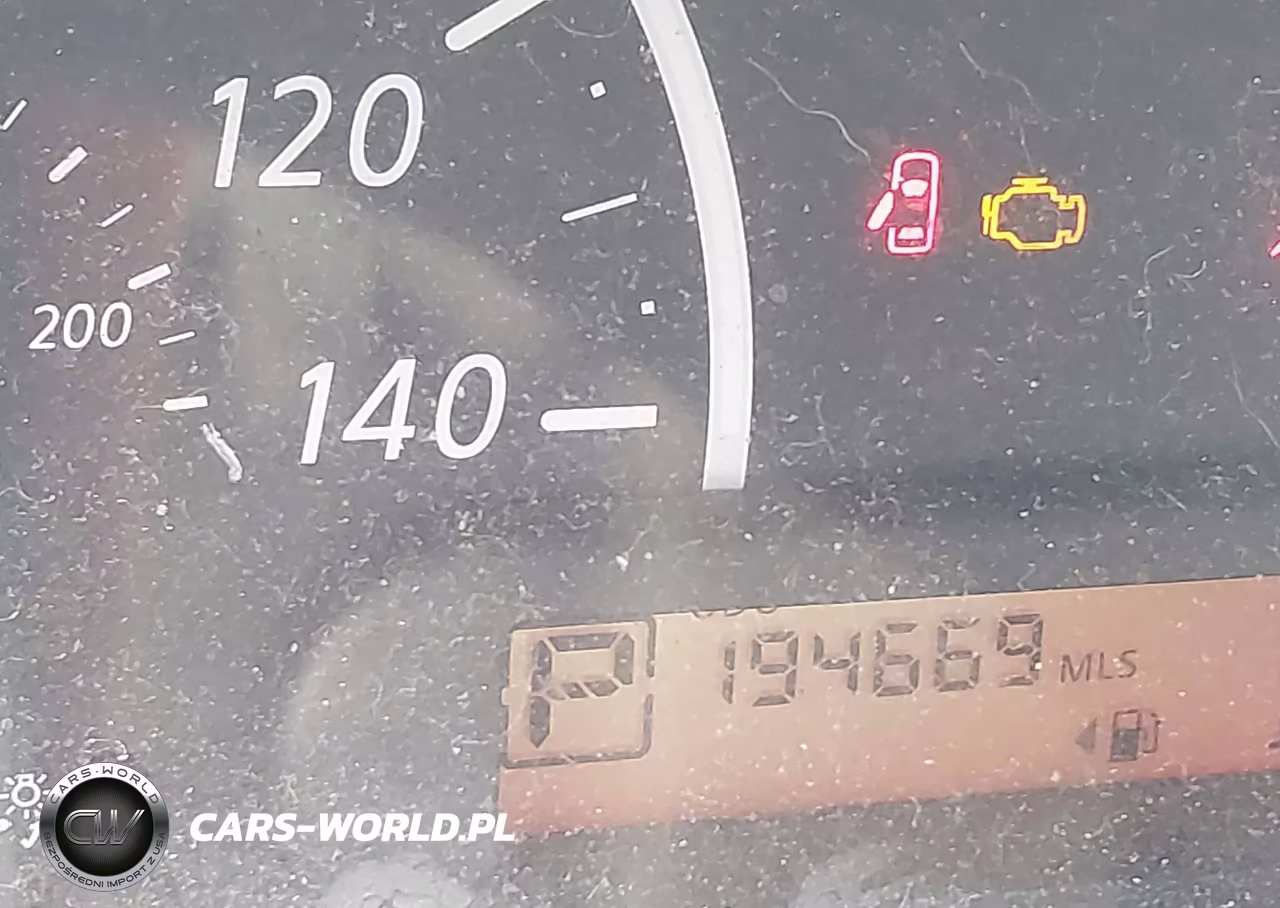 2016 Nissan Versa 1.6 S VIN:3N1CN7AP3GL905092 - 7