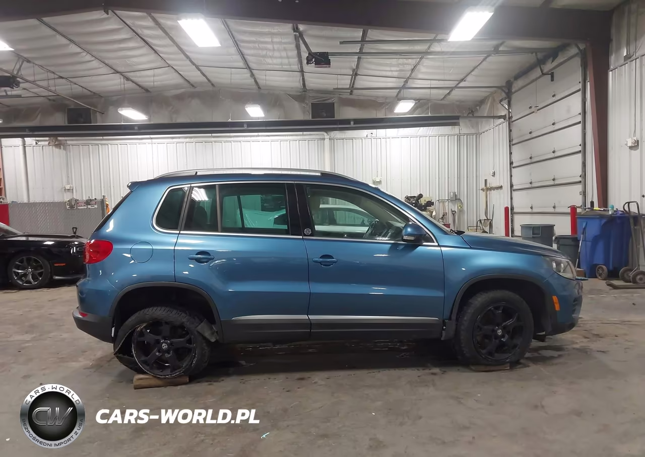 2017 Volkswagen Tiguan 2.0T Wolfsburg Edition VIN:WVGSV7AX8HW501589 - 14