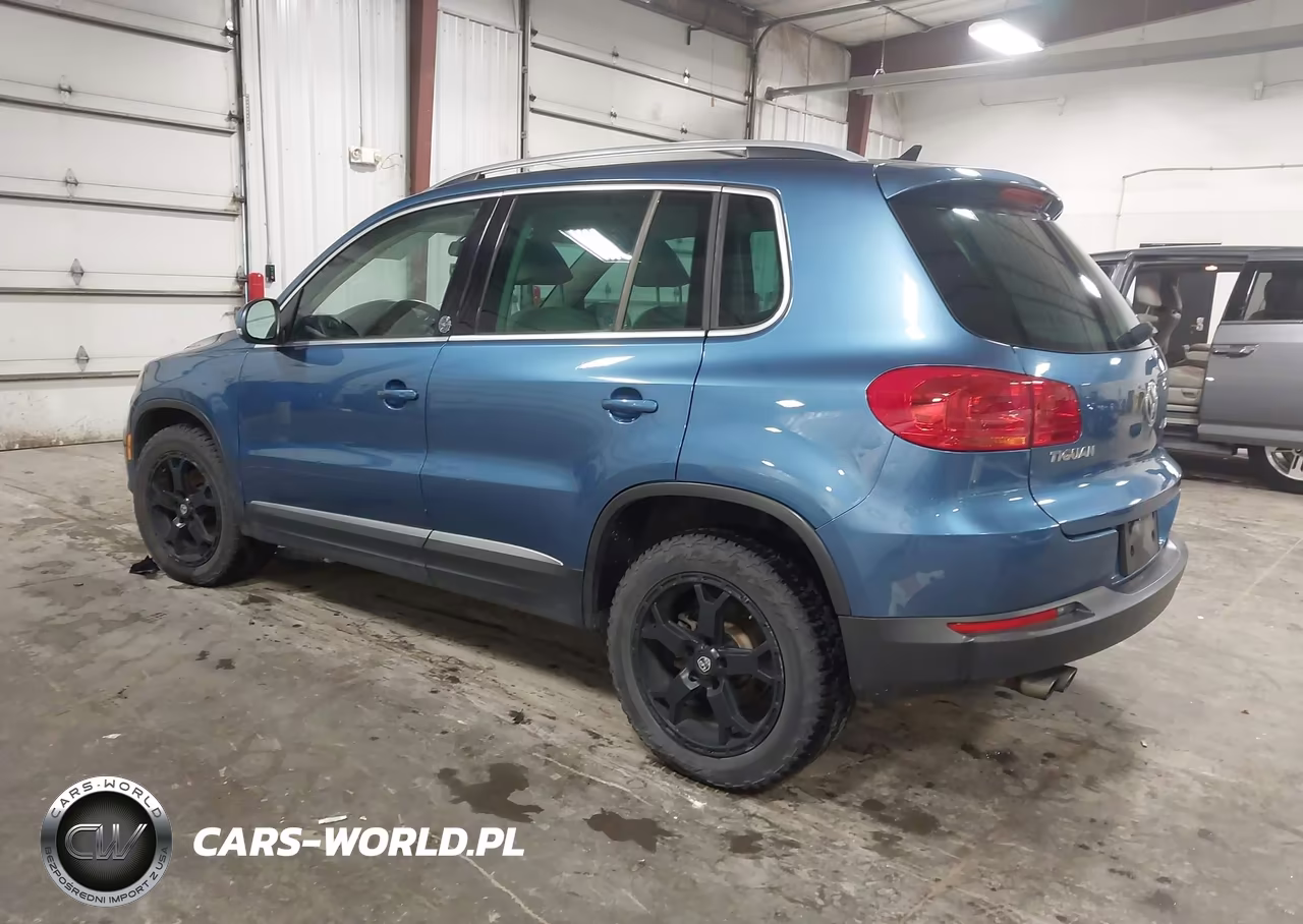 2017 Volkswagen Tiguan 2.0T Wolfsburg Edition VIN:WVGSV7AX8HW501589 - 3