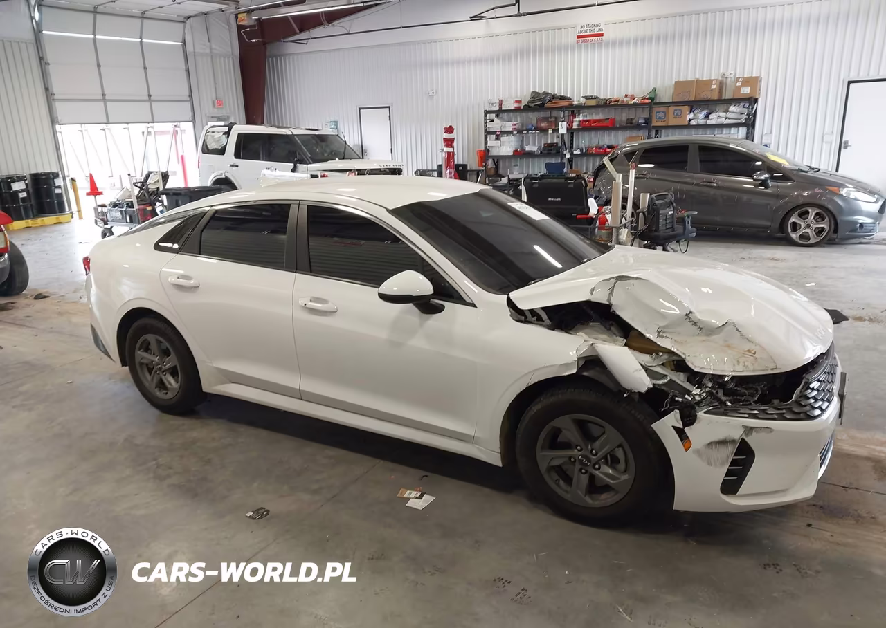 2022 Kia K5 Lxs VIN:5XXG14J25NG163817 - 13