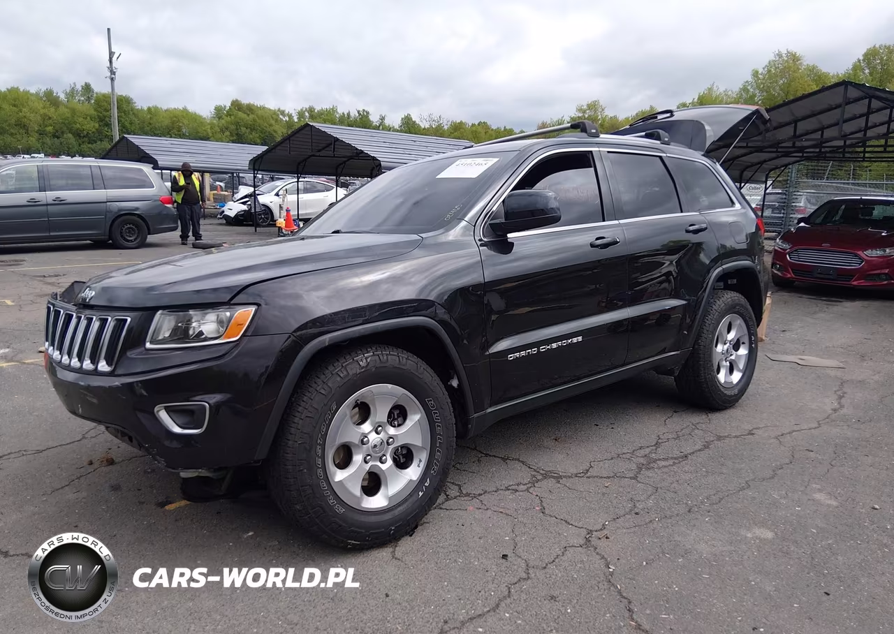 2015 Jeep Grand Cherokee Laredo VIN:1C4RJFAG0FC676510 - 2