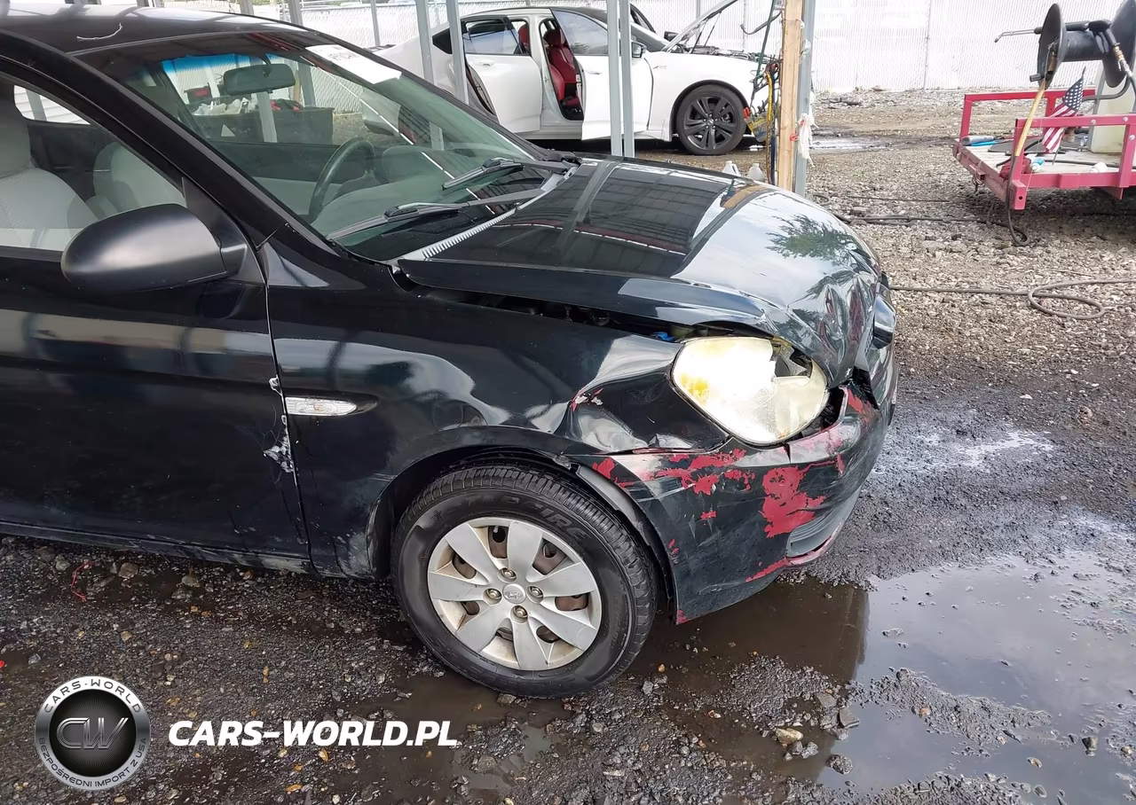2008 Hyundai Accent Gs VIN:KMHCM36C88U103204 - 17