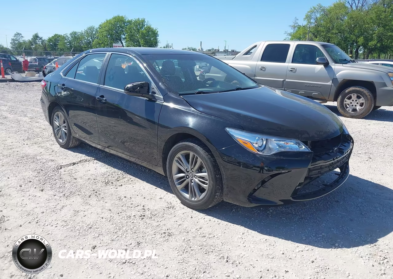 2015 Toyota Camry Se – zdjęcie 1 z 18