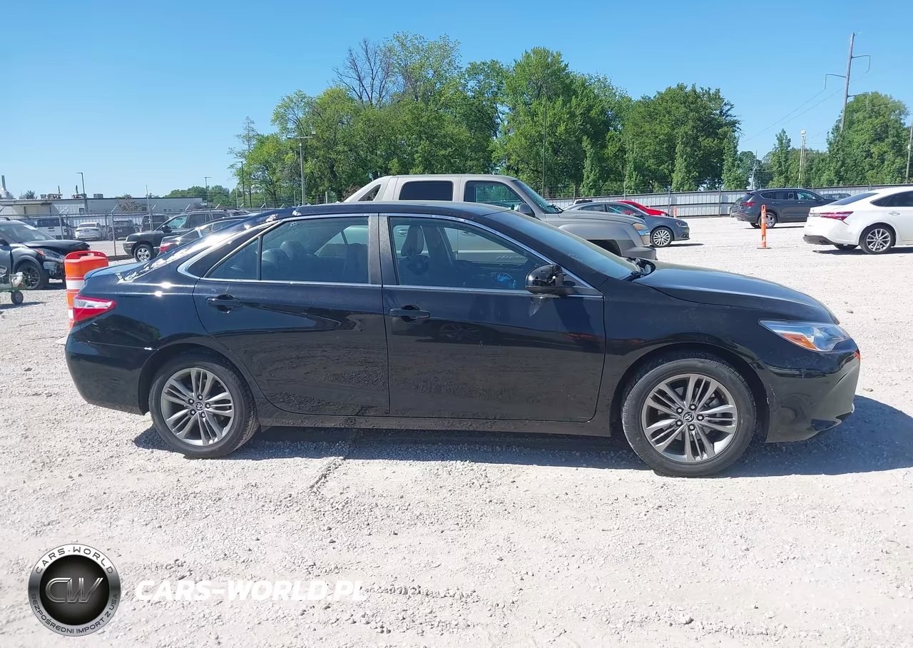 2015 Toyota Camry Se VIN:4T1BF1FKXFU101131 - 14