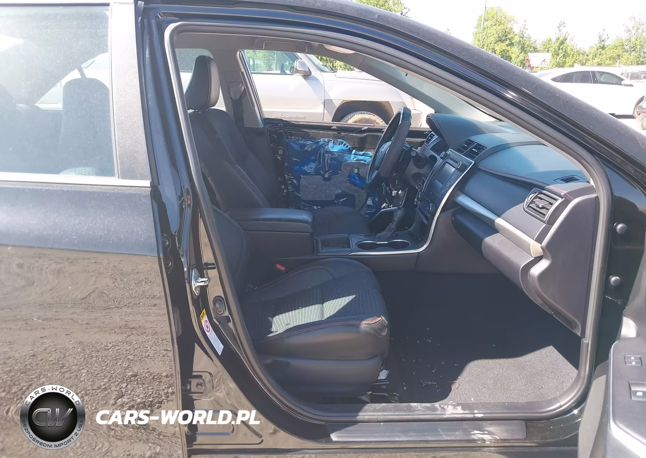 2015 Toyota Camry Se VIN:4T1BF1FKXFU101131 - 5