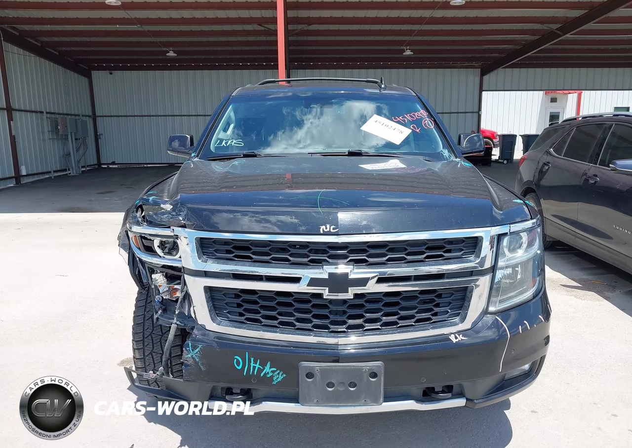 2018 Chevrolet Suburban Lt VIN:1GNSKHKC7JR342588 - 12