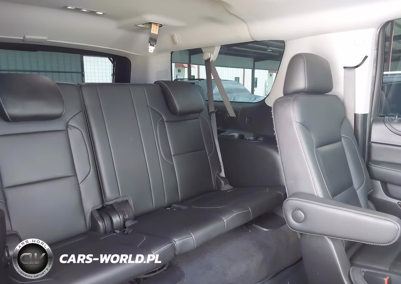 2018 Chevrolet Suburban Lt VIN:1GNSKHKC7JR342588 - 8