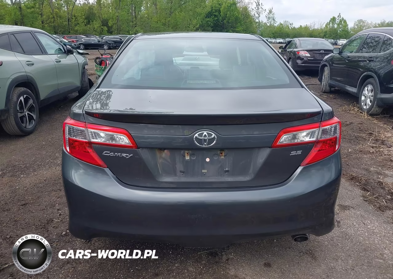 2014 Toyota Camry Se Sport VIN:4T1BF1FK3EU871735 - 16