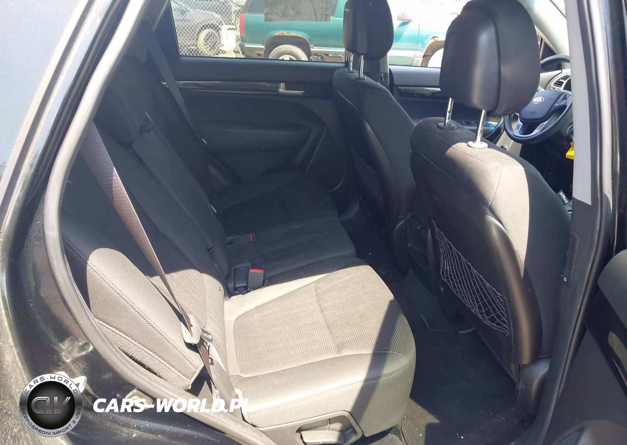 2015 Kia Sorento Lx VIN:5XYKT3A60FG592779 - 8