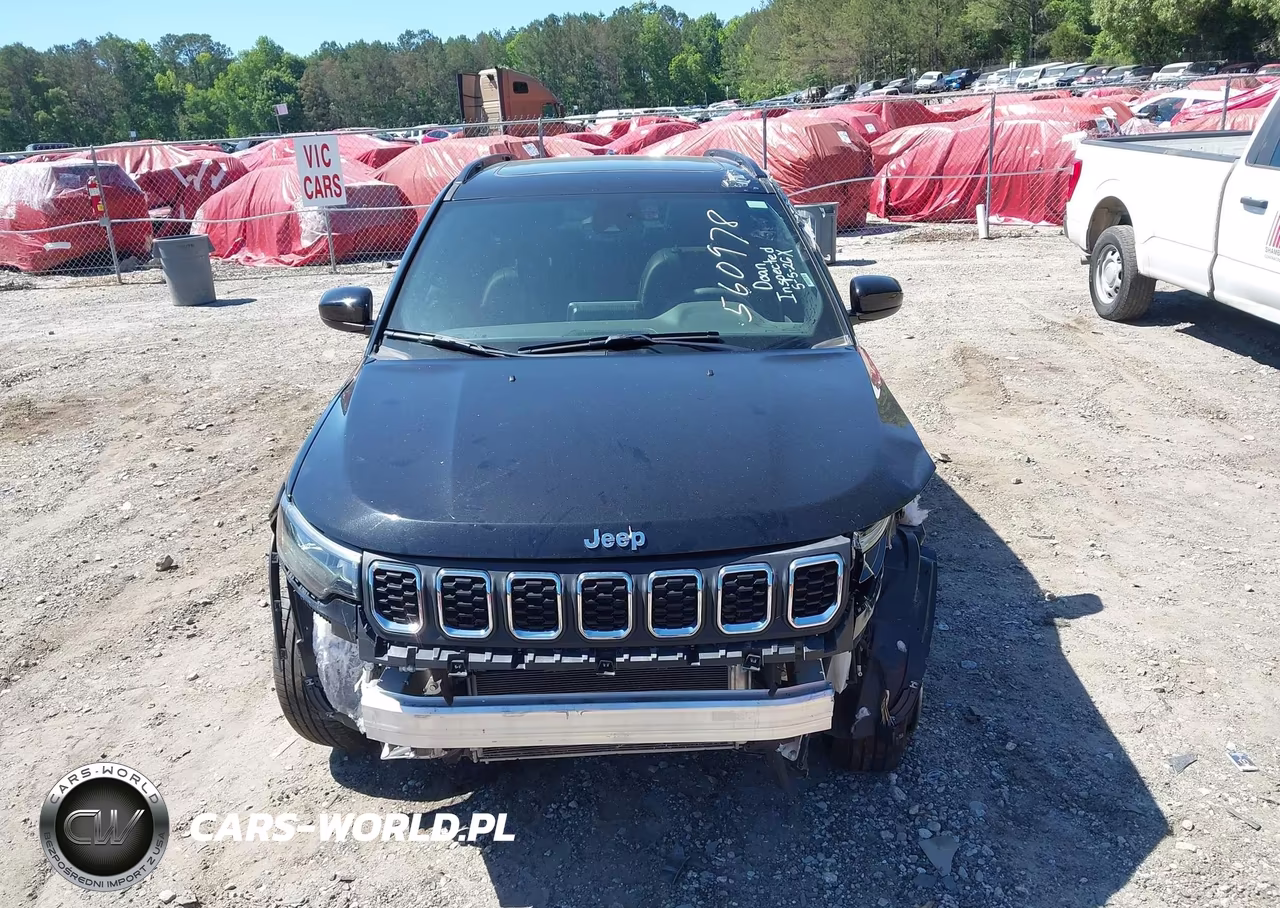 2025 Jeep Compass Latitude 4X4 VIN:3C4NJDBN9ST560978 - 13