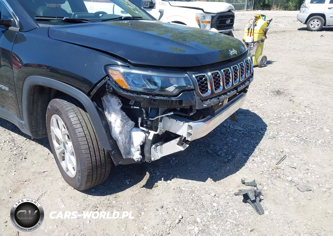 2025 Jeep Compass Latitude 4X4 VIN:3C4NJDBN9ST560978 - 20