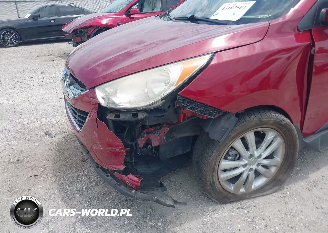 2012 Hyundai Tucson Limited VIN:KM8JUCACXCU534215 - 6