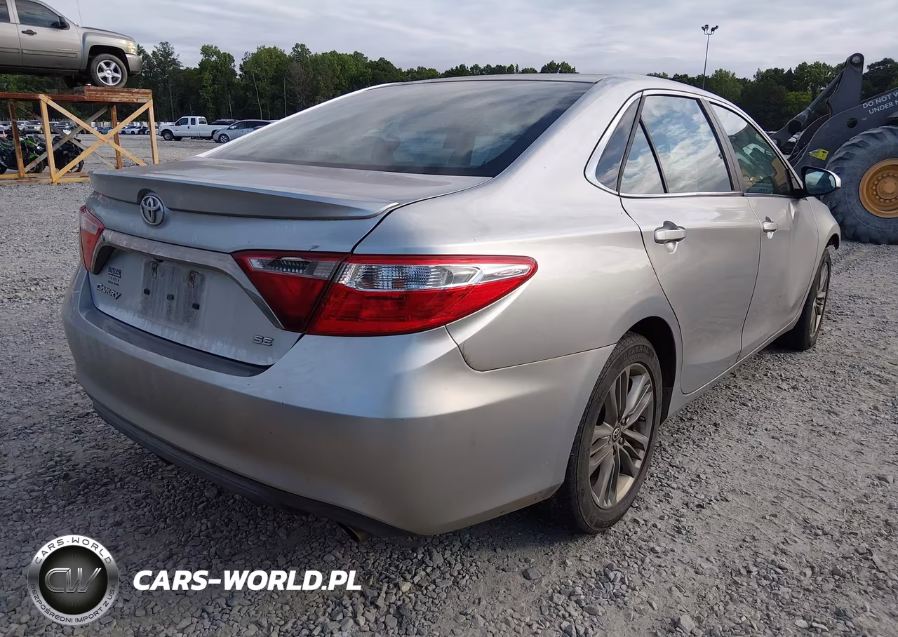 2017 Toyota Camry Se VIN:4T1BF1FKXHU754433 - 4
