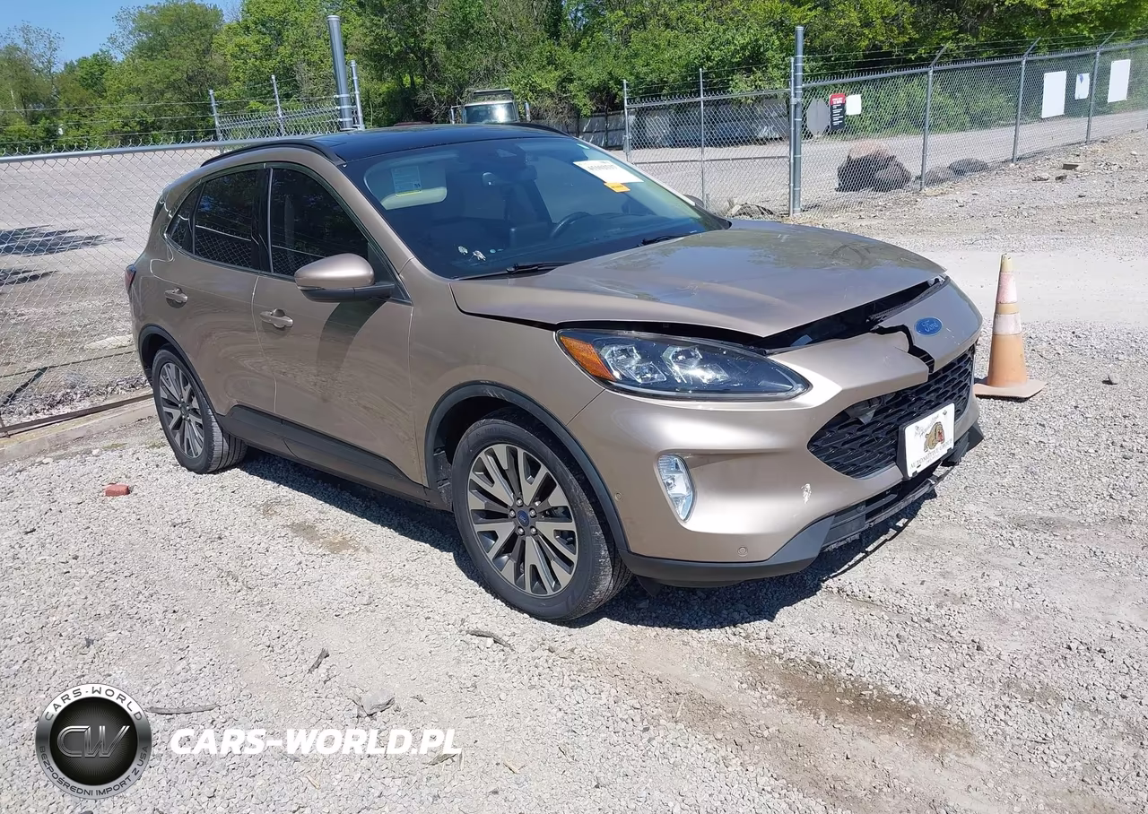 2020 Ford Escape Titanium Hybrid – zdjęcie 1 z 16
