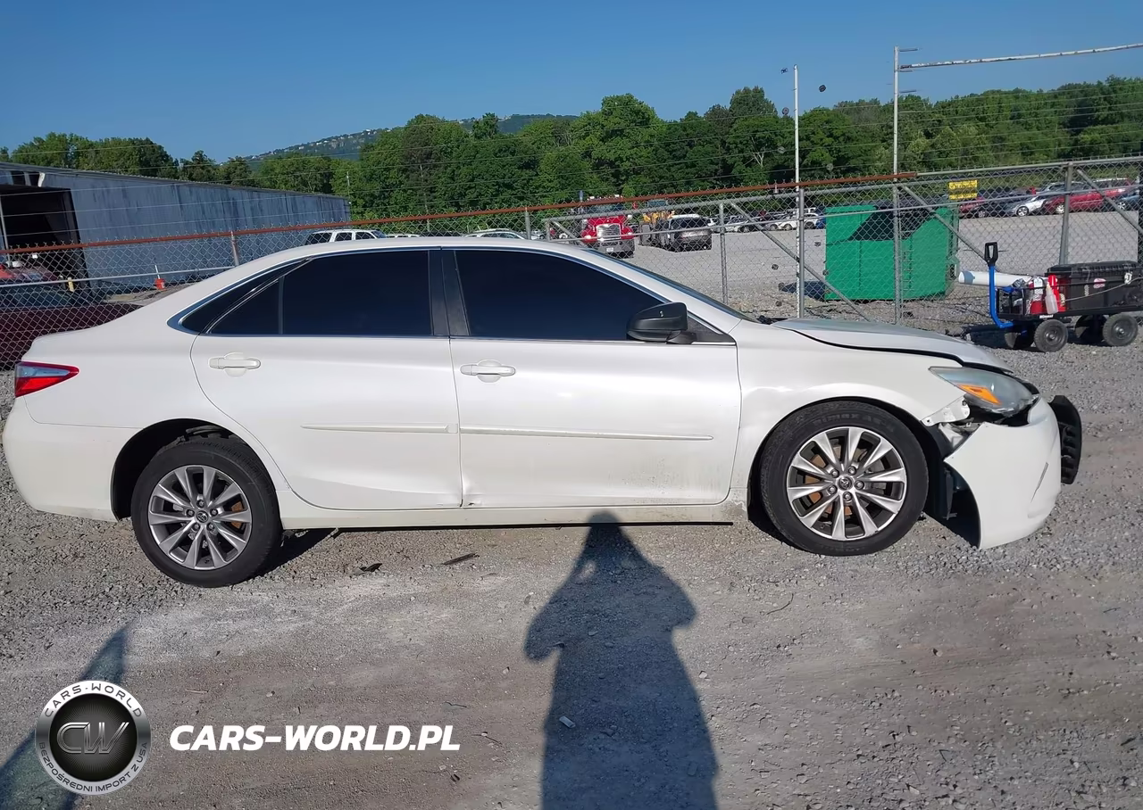 2016 Toyota Camry Xle VIN:4T1BF1FKXGU544106 - 14
