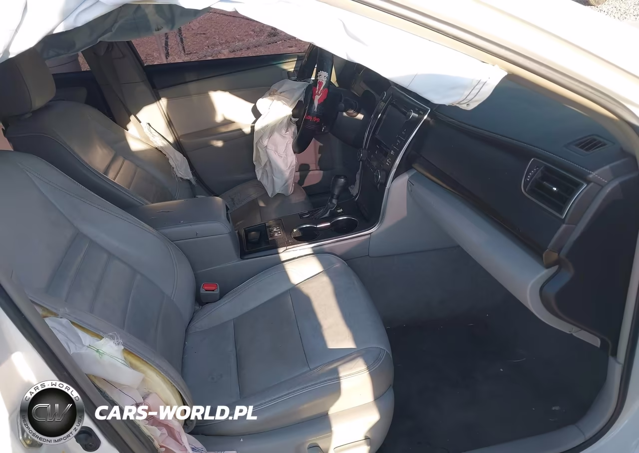 2016 Toyota Camry Xle VIN:4T1BF1FKXGU544106 - 5