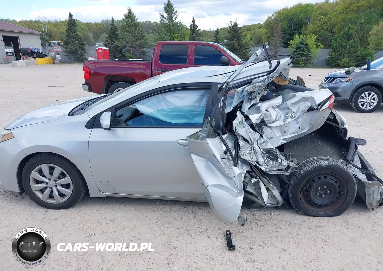2015 Toyota Corolla Le VIN:2T1BURHE6FC353570 - 14