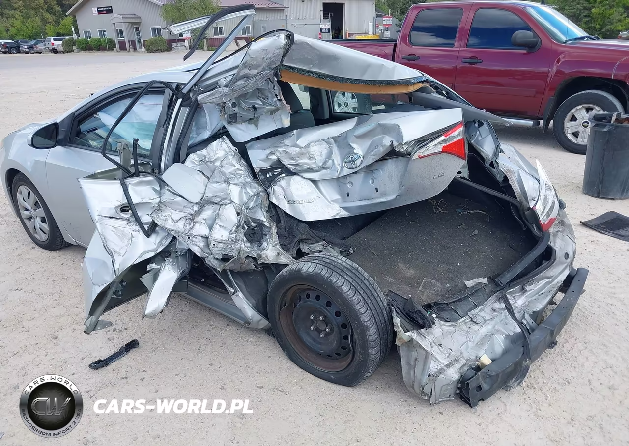 2015 Toyota Corolla Le VIN:2T1BURHE6FC353570 - 3