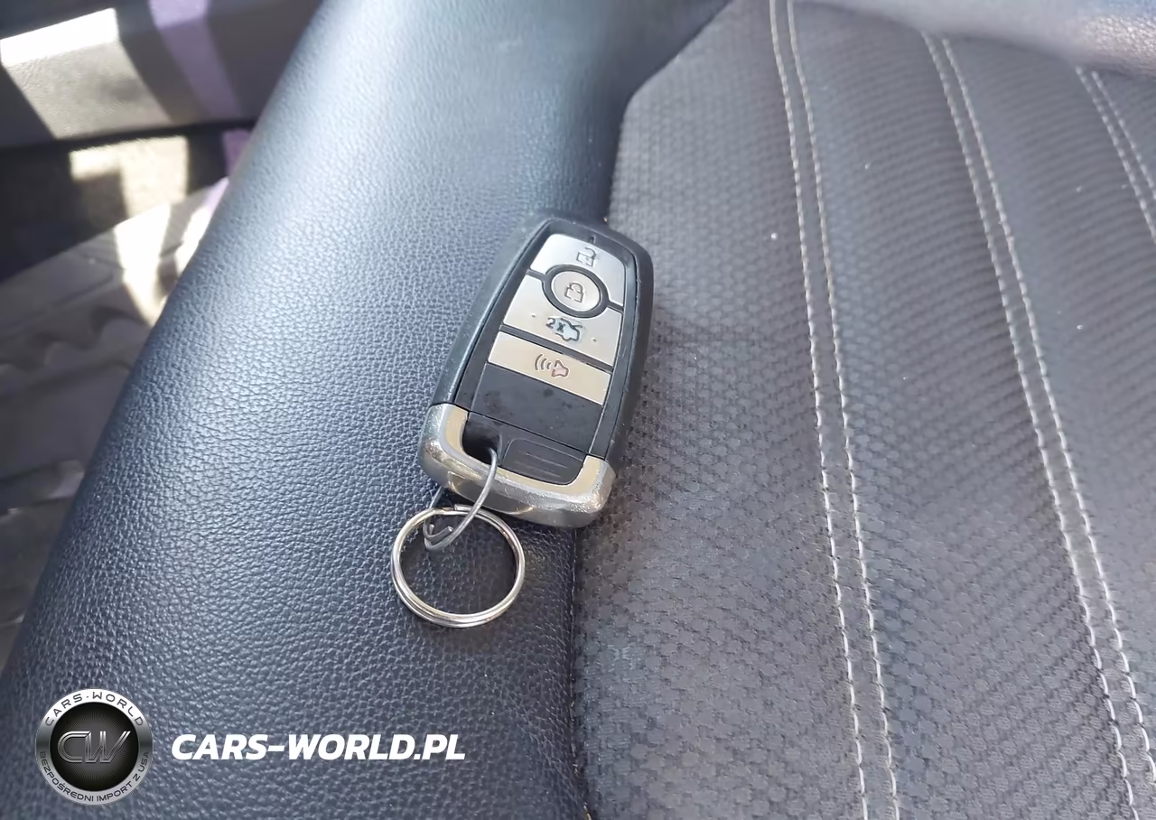 2018 Ford Fusion Se VIN:3FA6P0H70JR180630 - 11