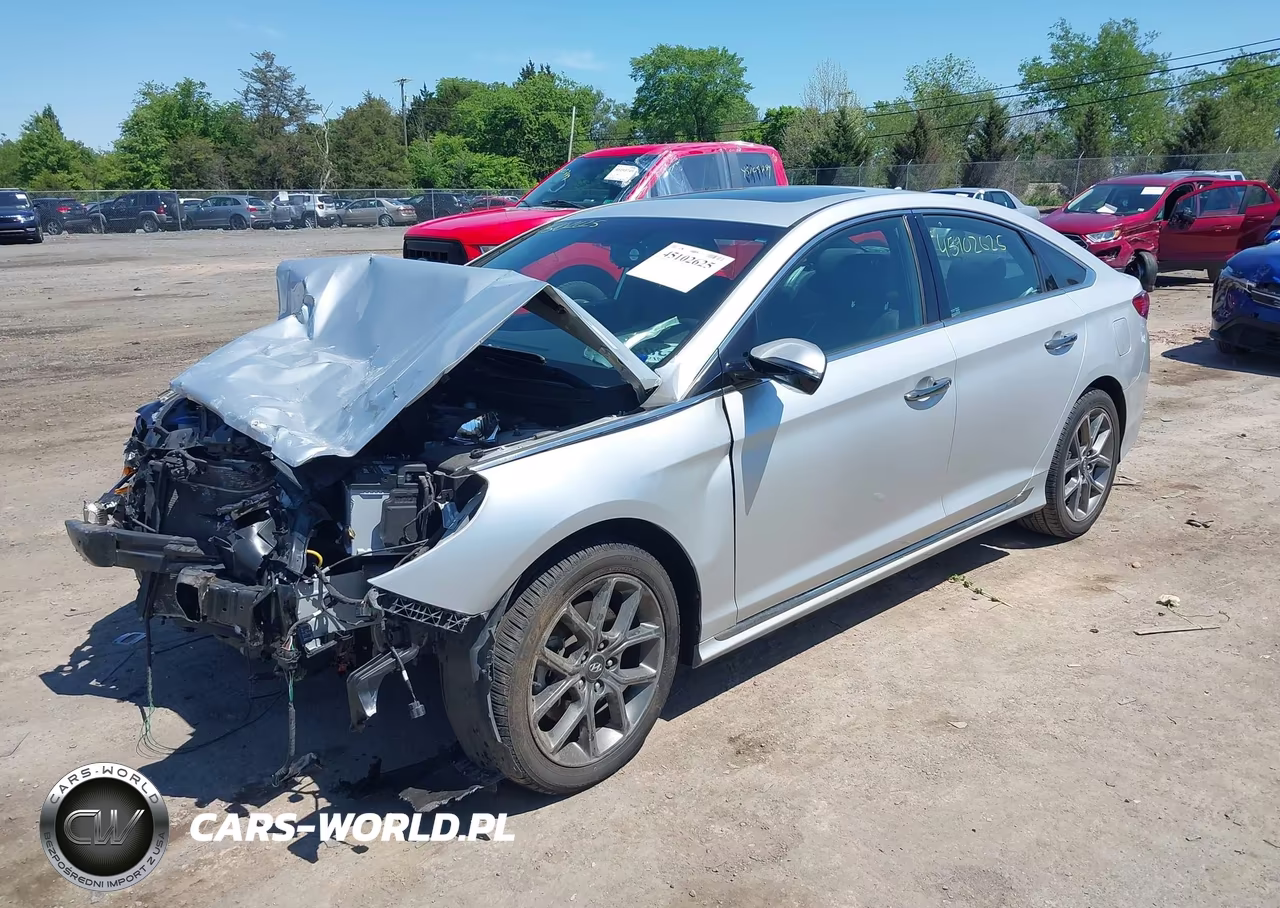 2018 Hyundai Sonata Sport 2.0T VIN:5NPE34AB4JH611089 - 2