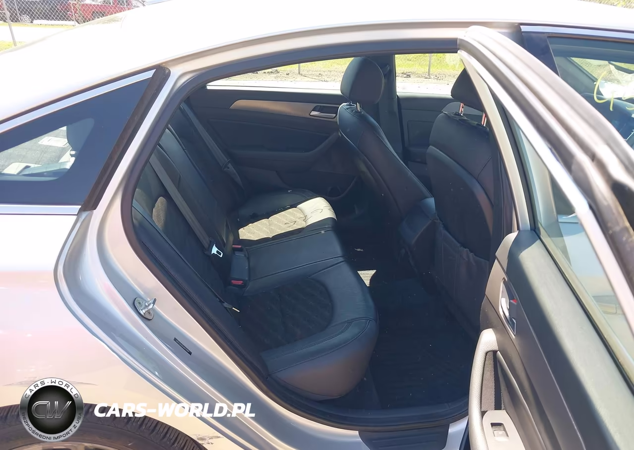 2018 Hyundai Sonata Sport 2.0T VIN:5NPE34AB4JH611089 - 8