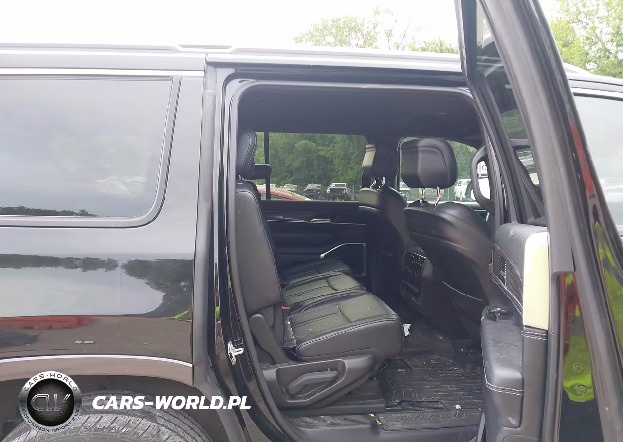 2022 Jeep Wagoneer Series Ii 4X4 VIN:1C4SJVBT4NS132295 - 8