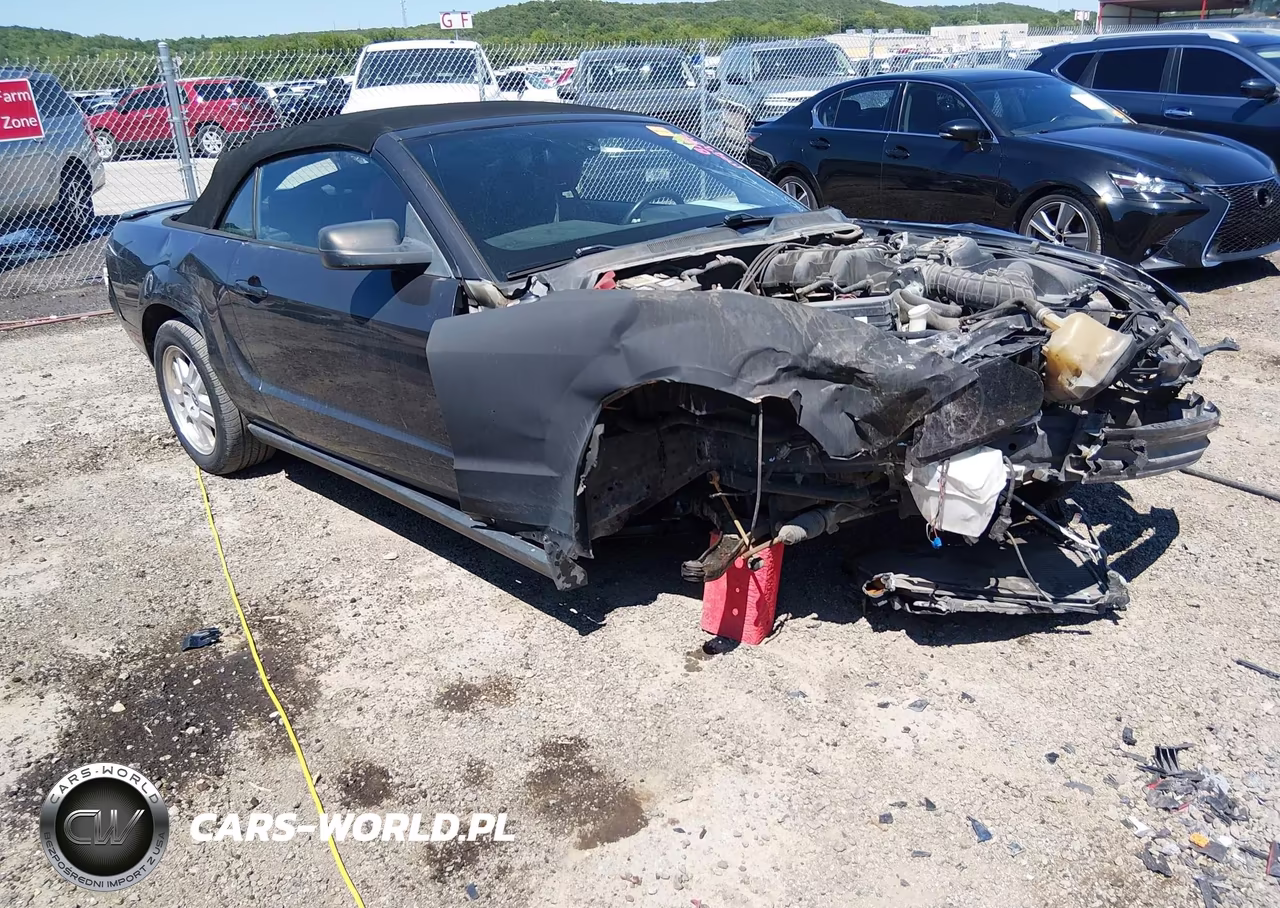 2007 Ford Mustang V6 Deluxe-V6 Premium