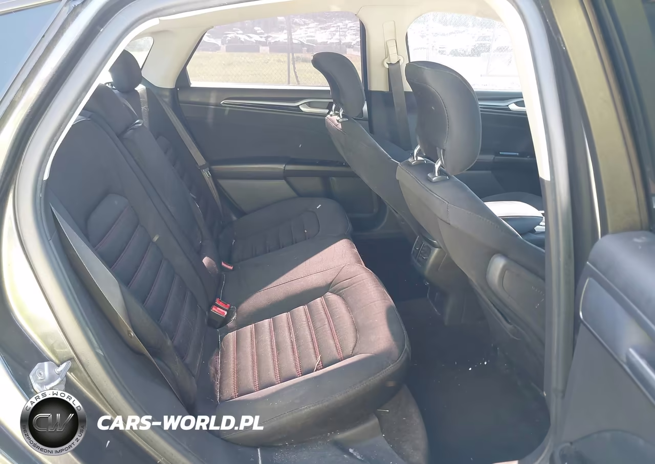 2015 Ford Fusion Se VIN:1FA6P0HD6F5105592 - 8