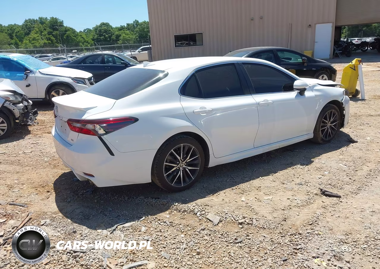 2021 Toyota Camry Se VIN:4T1G11AK1MU428106 - 4