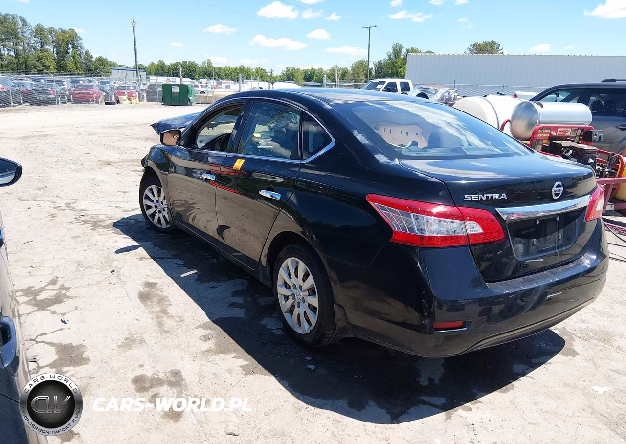 2015 Nissan Sentra S VIN:3N1AB7AP4FY343835 - 3