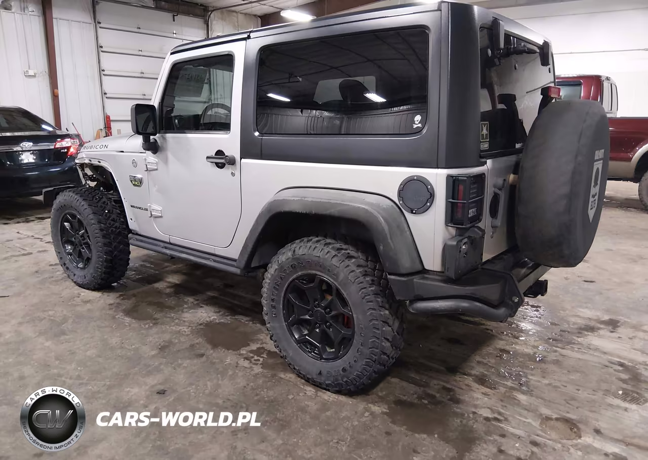 2012 Jeep Wrangler Rubicon VIN:1C4HJWCG7CL226180 - 3