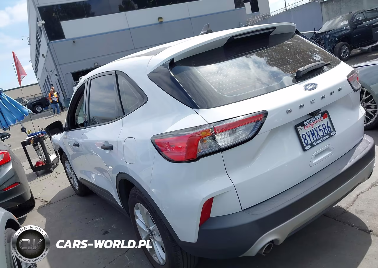 2021 Ford Escape S VIN:1FMCU0F6XMUA95741 - 3