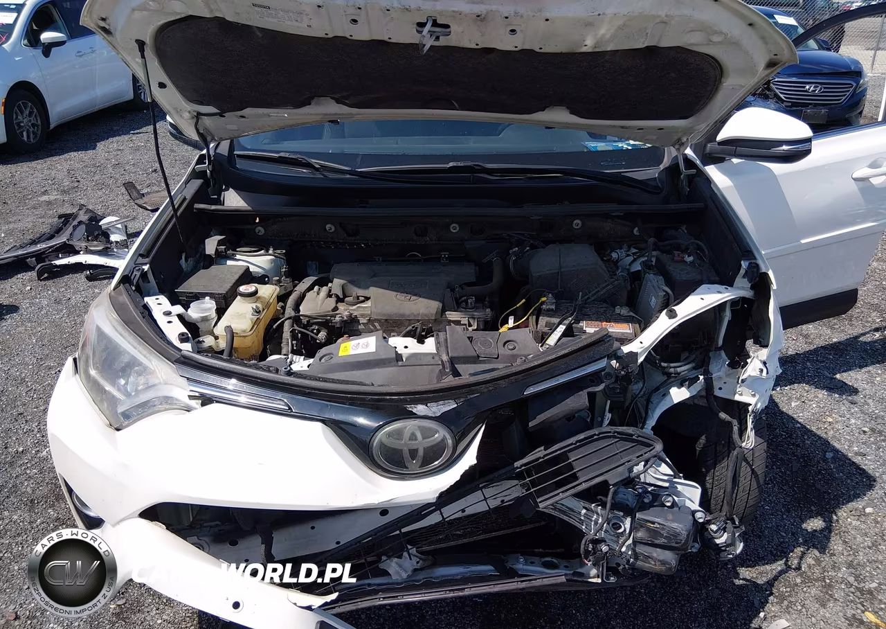 2018 Toyota Rav4 Xle VIN:JTMRFREV2JJ178034 - 10